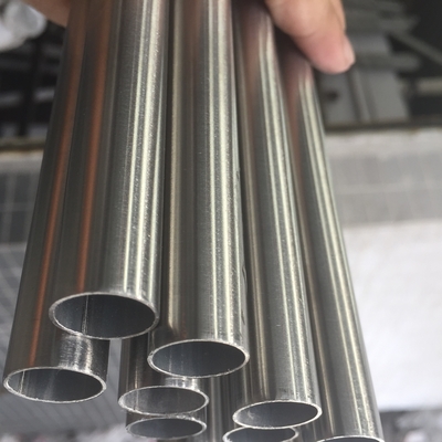 316L naadloze Staal Vloeibare Pijpen 1mm die Muurdikte in Petrochemische Industrie wordt gebruikt