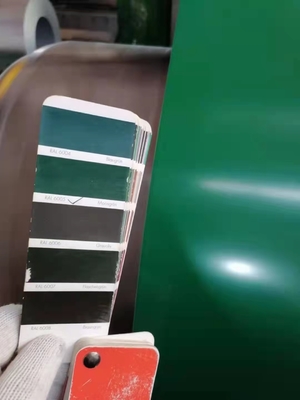 Dx52d verfte de Kleur de het Gegalvaniseerde van het het Dakwerkblad van Ppgi van de Staalrol Materiaal/Comités vooraf